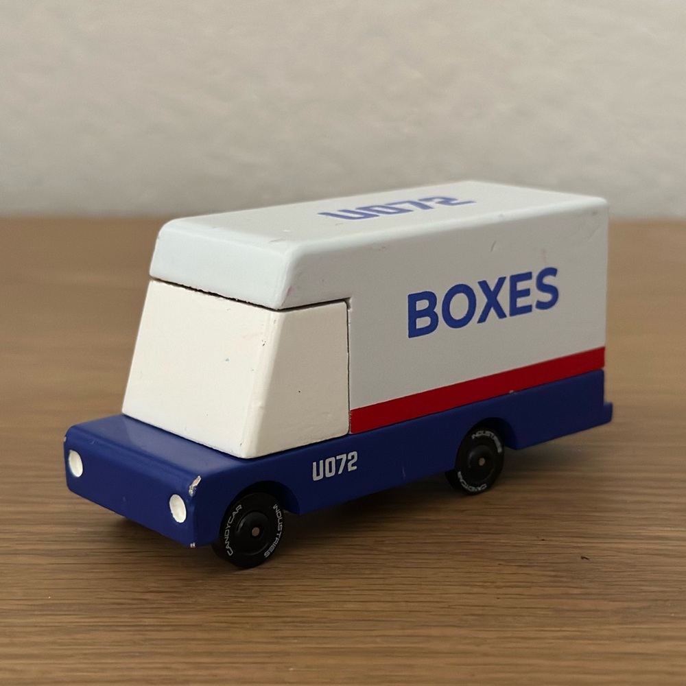 Candylab Mail Delivery Truck